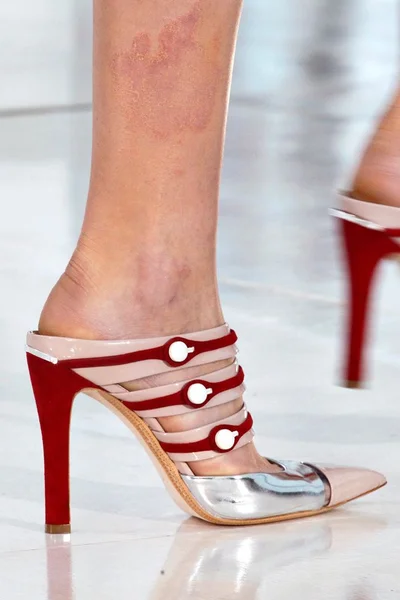 Look 77